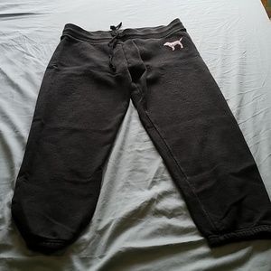 Medium capri sweatpants